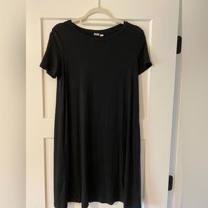 GAP black dress